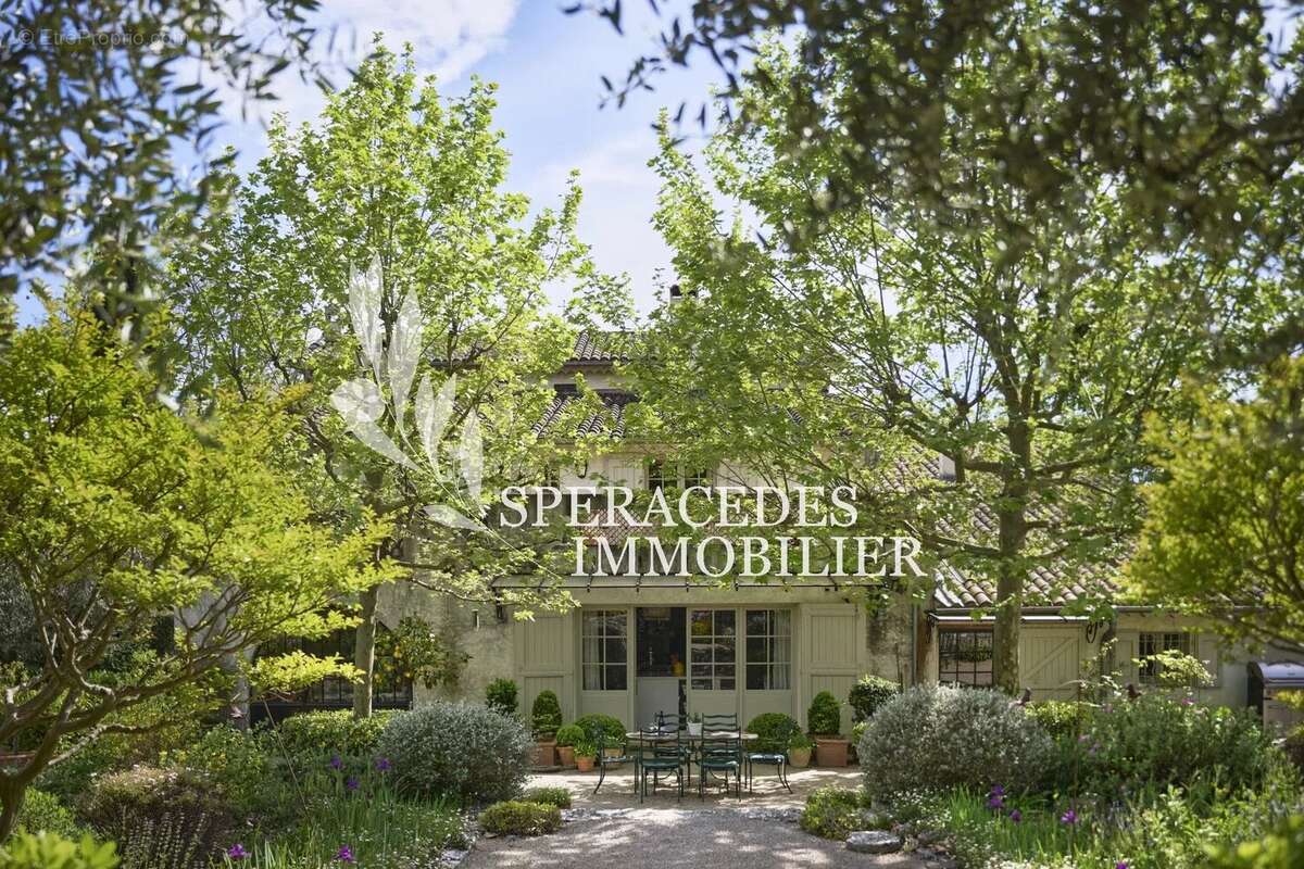 Maison à PEYMEINADE