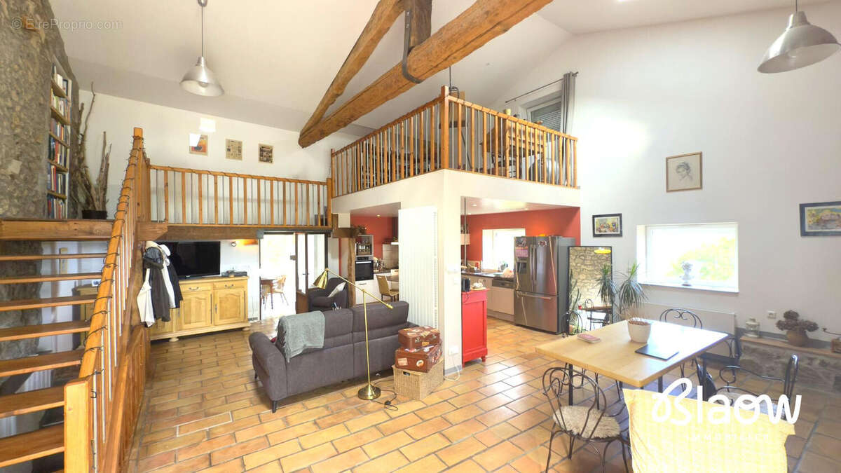 Maison à SAINT-APPOLINARD