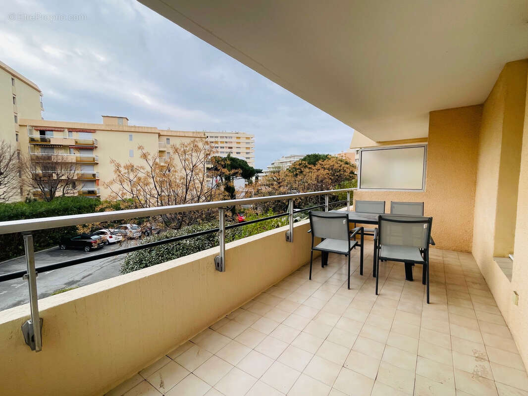 Appartement à FREJUS