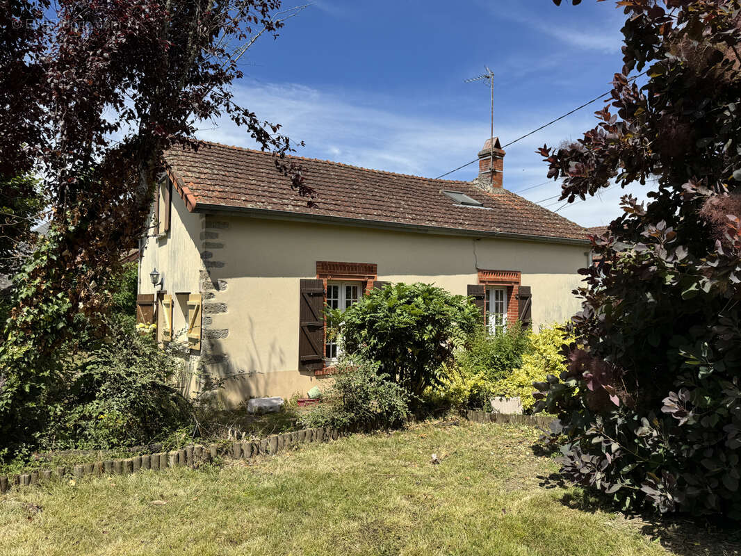 Maison à CERVON