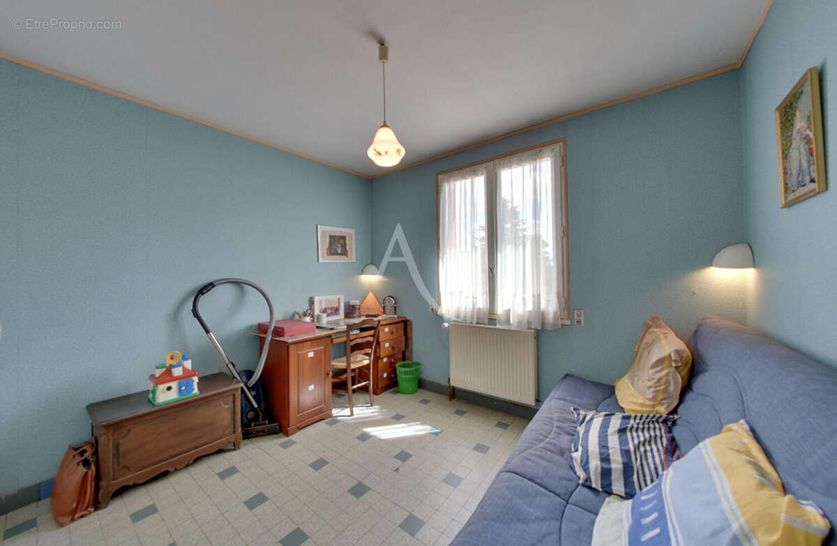 Maison familiale avec fort potentiel et grand jardin - photo 12