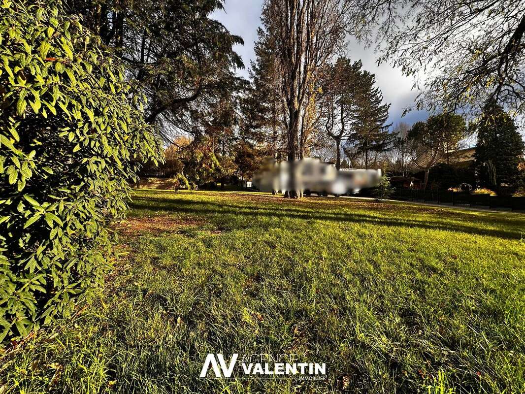 Terrain à SCY-CHAZELLES