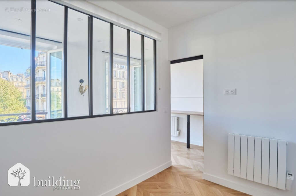 Appartement à PARIS-8E