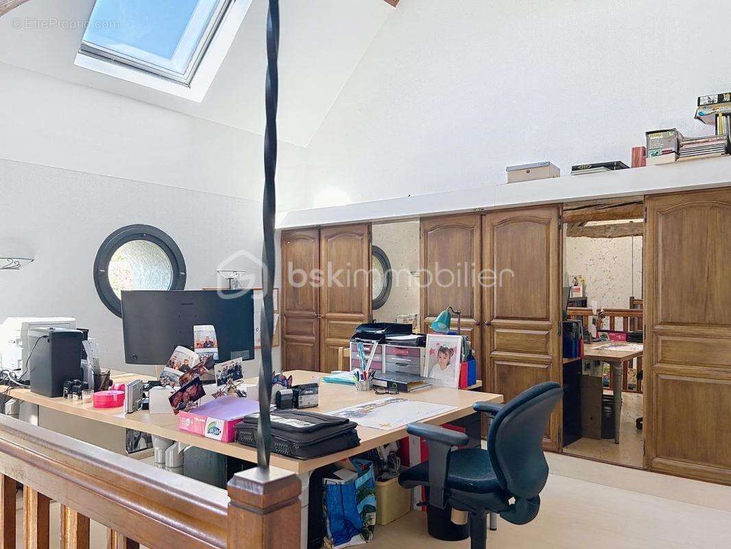 Maison à OZOUER-LE-VOULGIS