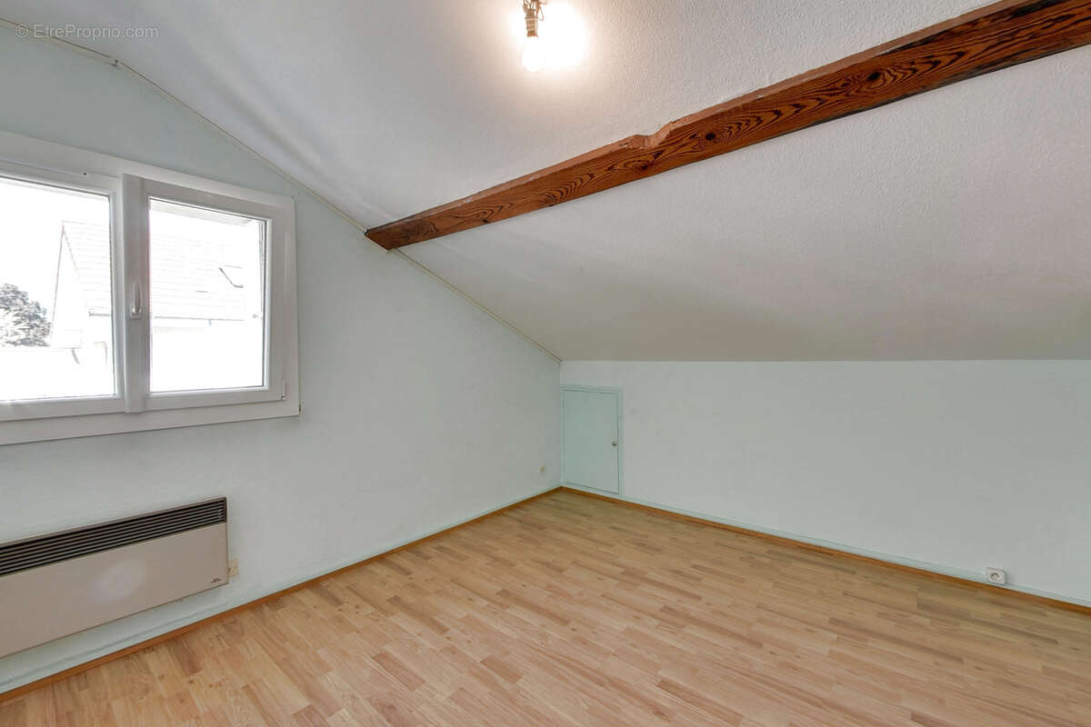 Maison à ECHIROLLES