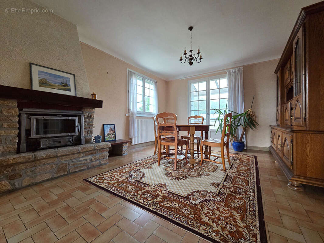 Maison à SAINT-RENAN