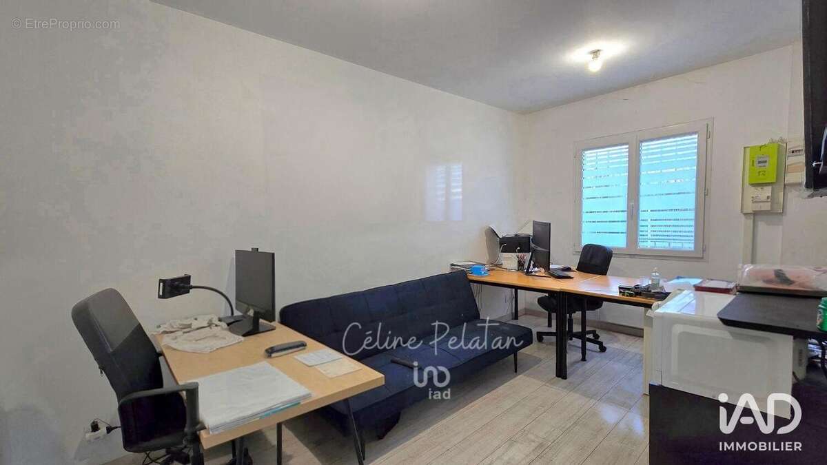 Photo 4 - Commerce à LUNEL