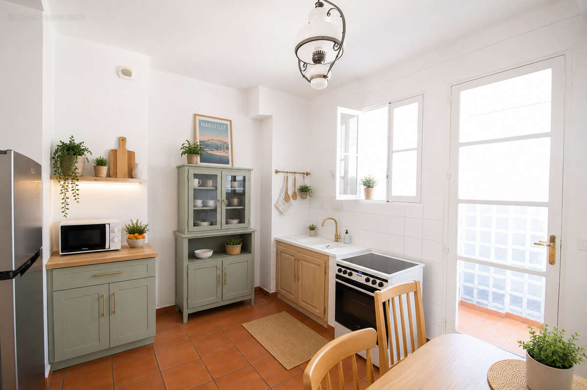 Appartement à MARSEILLE-2E
