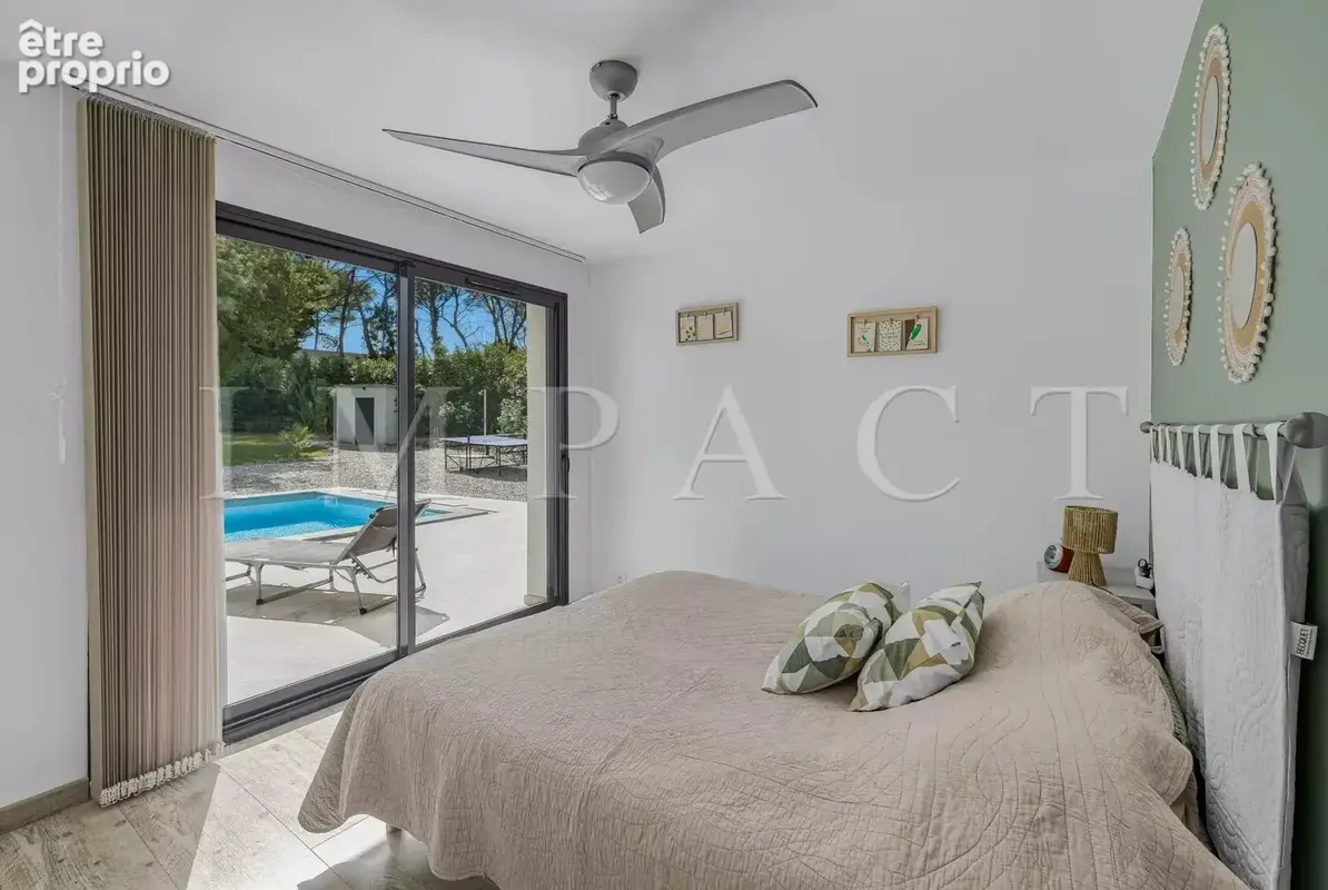 Mouans-Sartoux limite Mougins, Villa contemporaine de 220m2 avec piscine à vendre - photo 12