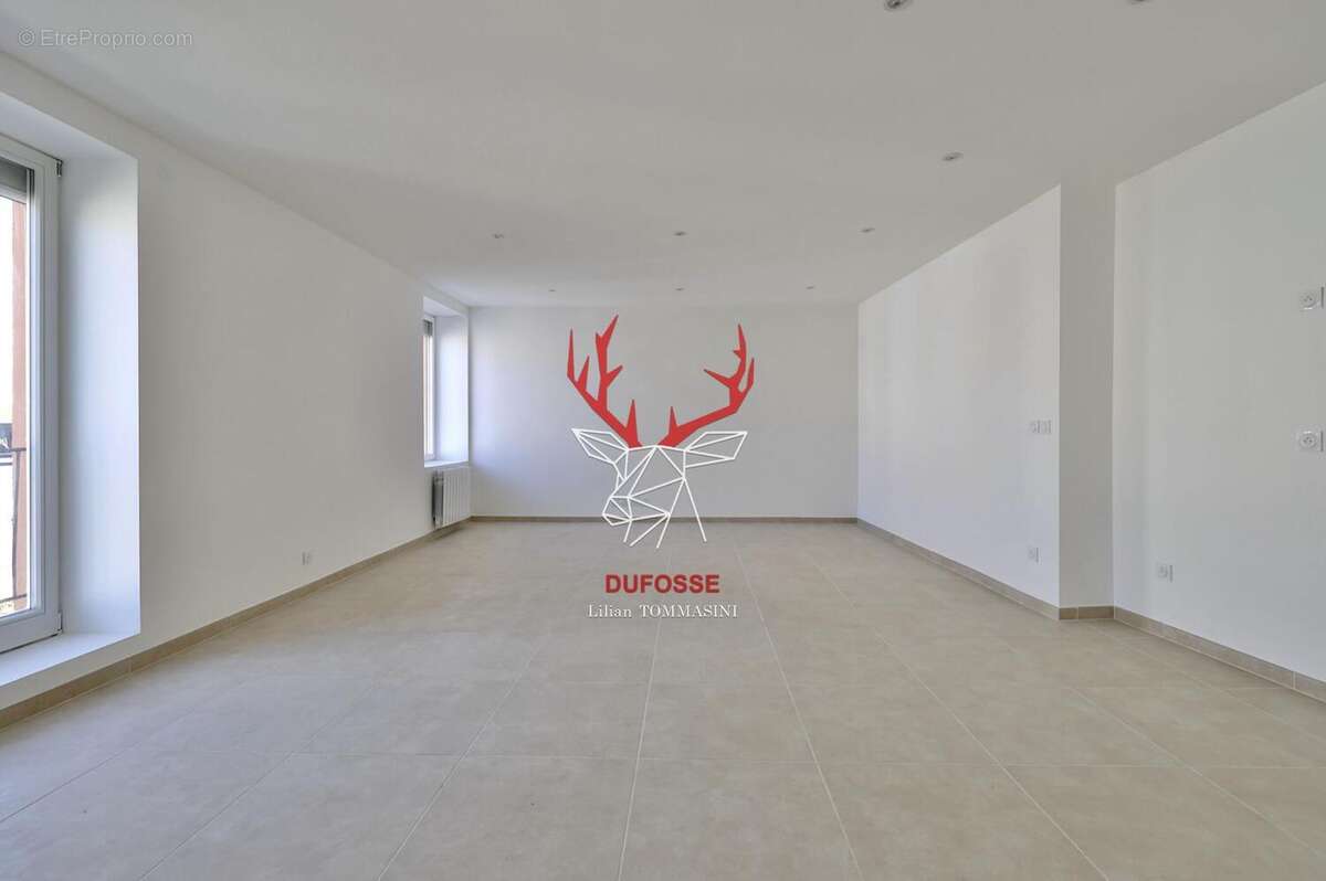 Photo 3 - Maison à LA TOUR-DE-SALVAGNY