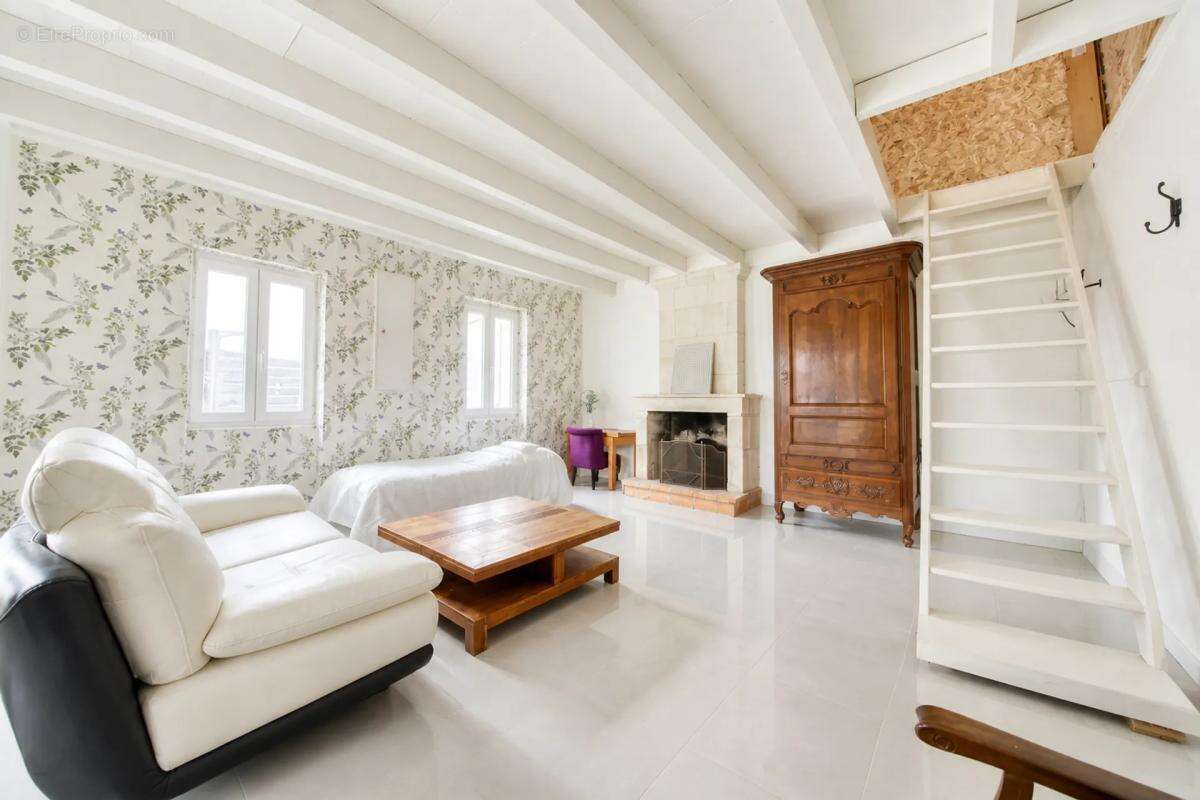 Ensemble de 4 maisons charentaises proche océan - photo 14