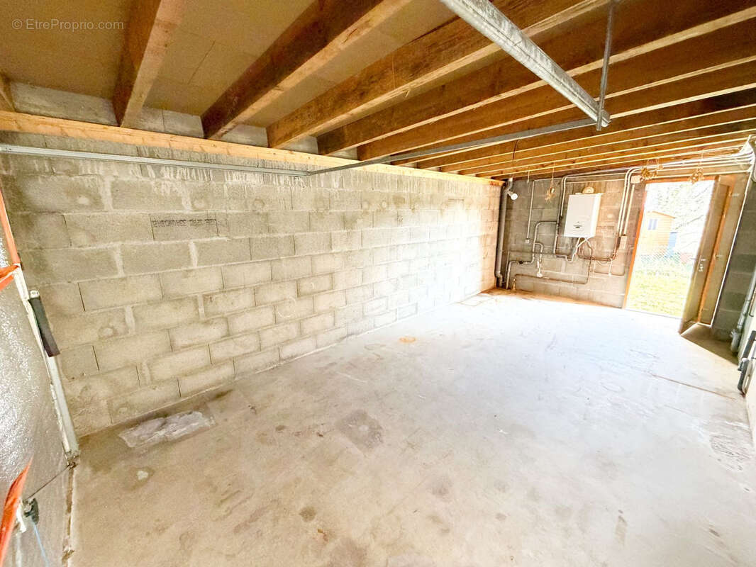 Maison à PONT-DU-CHATEAU