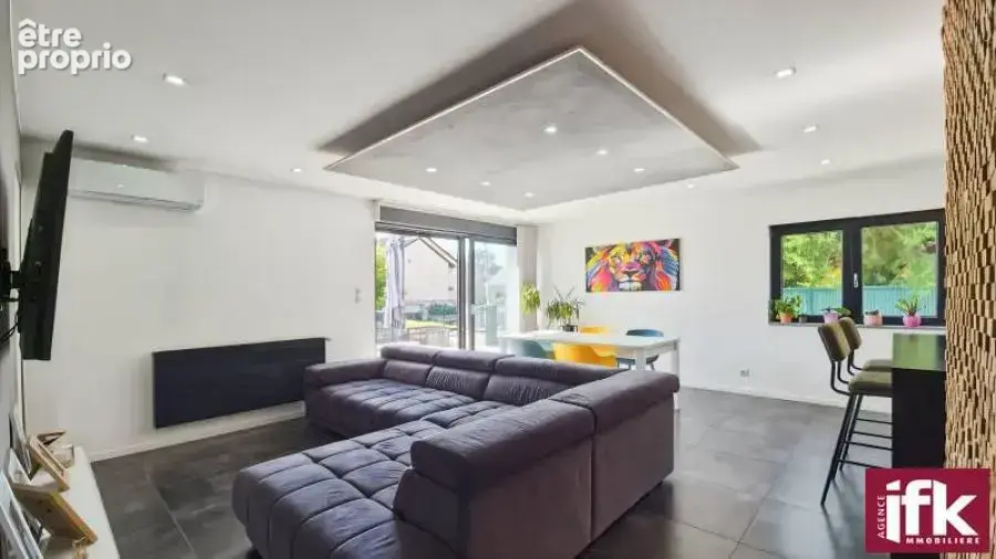 Horbourg-Wihr : Maison de plain-pied de 115 m² avec 4 chambres et garage - photo 8