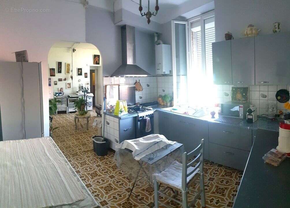 Appartement à MARSEILLE-15E