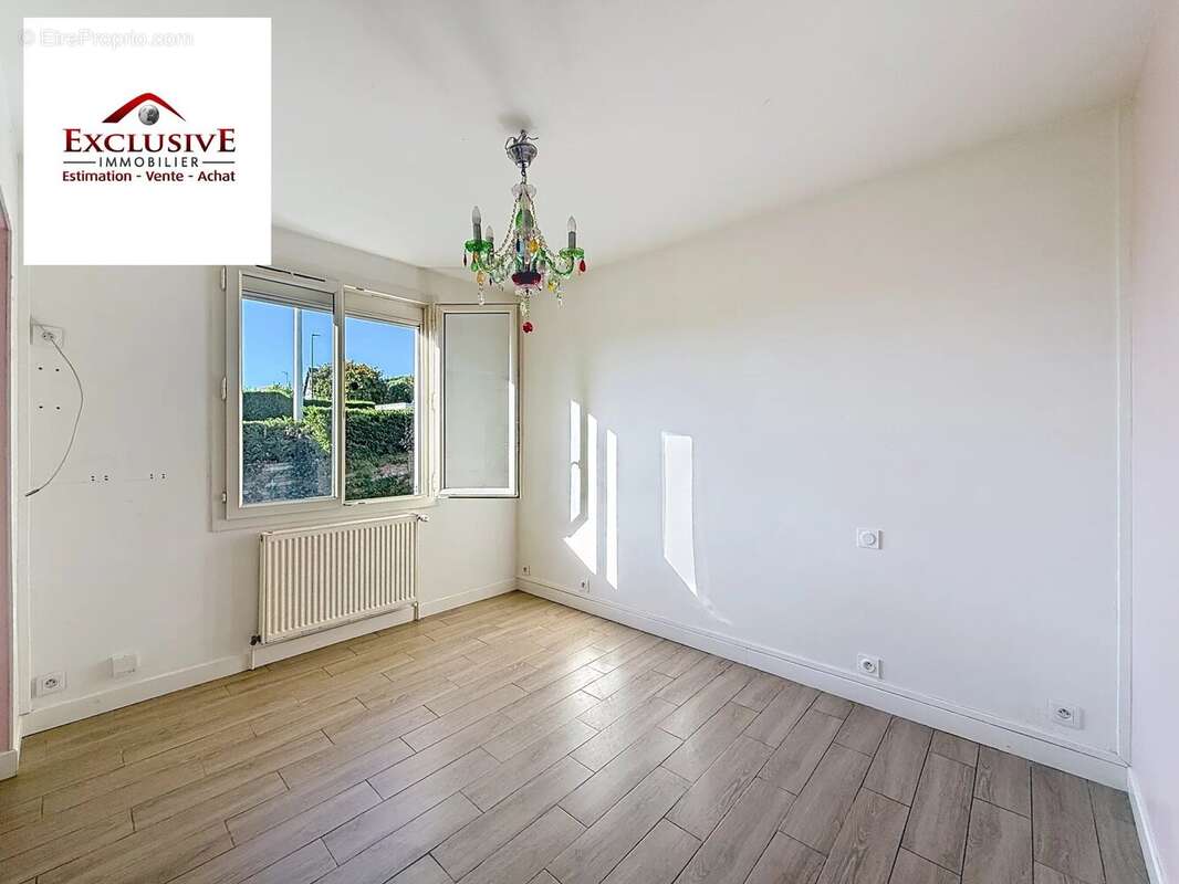 Maison 98 m² à Saint-Arnoult  - photo 6
