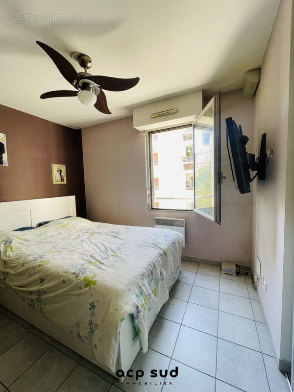 Appartement à MARSEILLE-2E