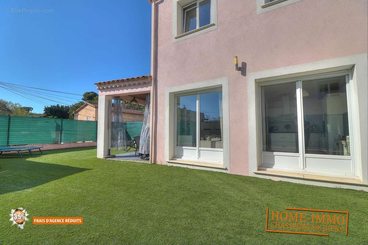 Maison à VILLENEUVE-LOUBET