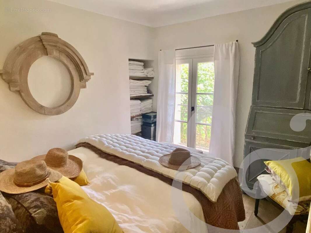 Appartement à PARADOU