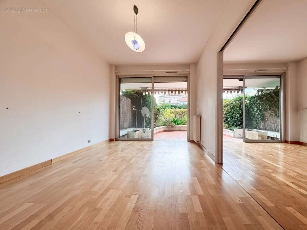 Appartement à BEAULIEU-SUR-MER