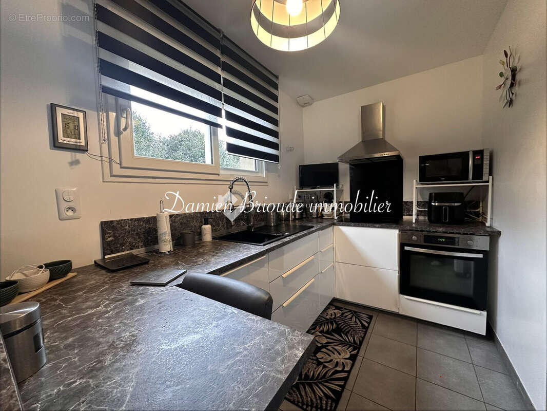 Maison à CHAMPS-SUR-TARENTAINE-MARCHAL