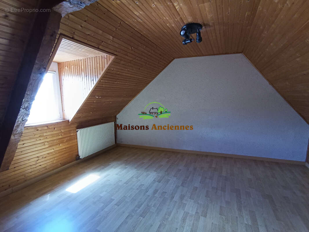 Maison à AVENAY