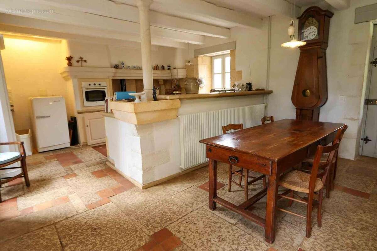 T02.2024492 - Maison à VEYRIGNAC