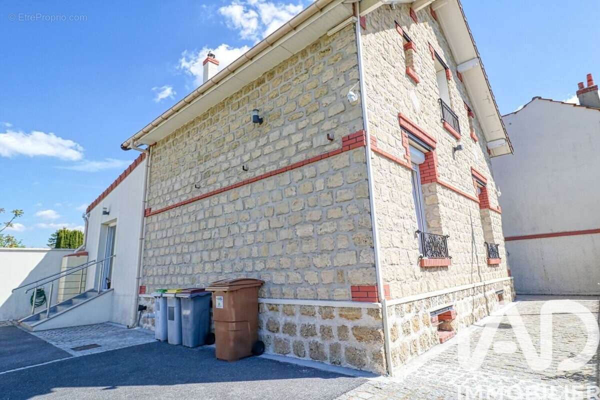 Photo 2 - Maison à PIERRELAYE