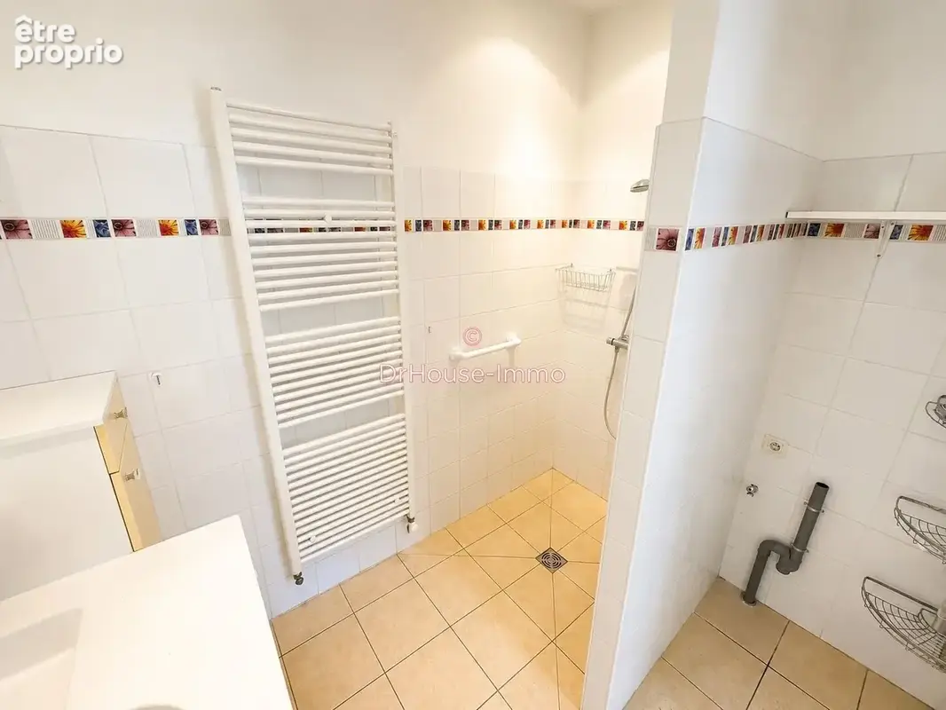 Maison 110 m² à Aubenas  - photo 6