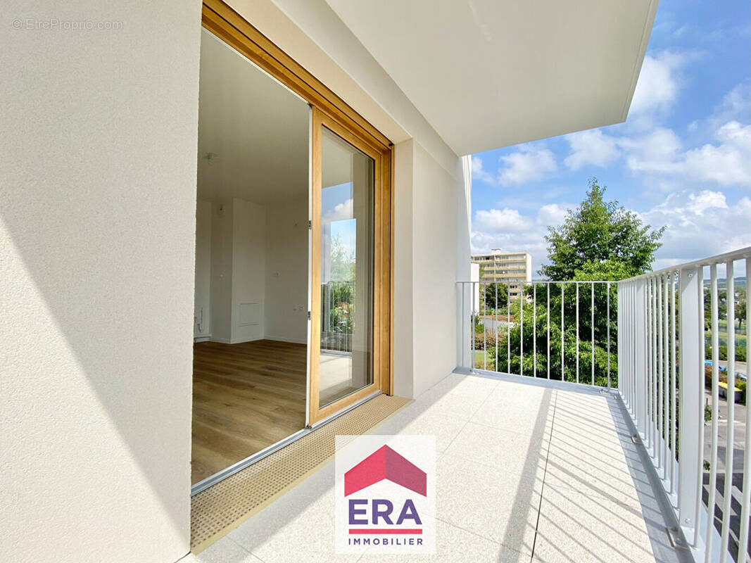 Appartement à SARTROUVILLE