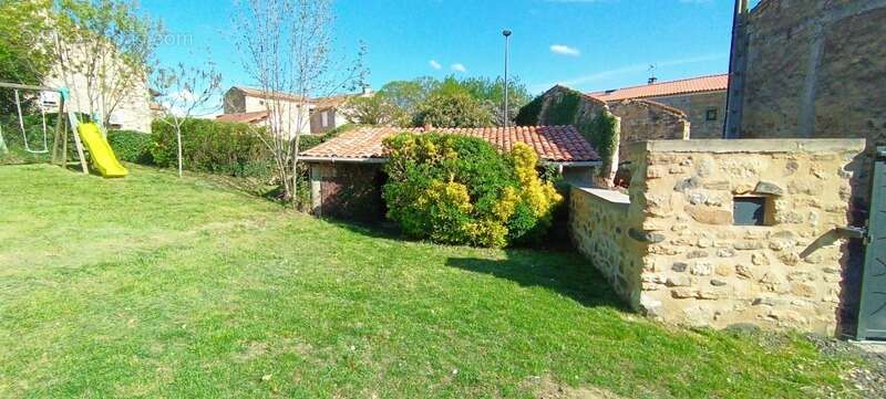 Maison à SAINT-GERVAZY