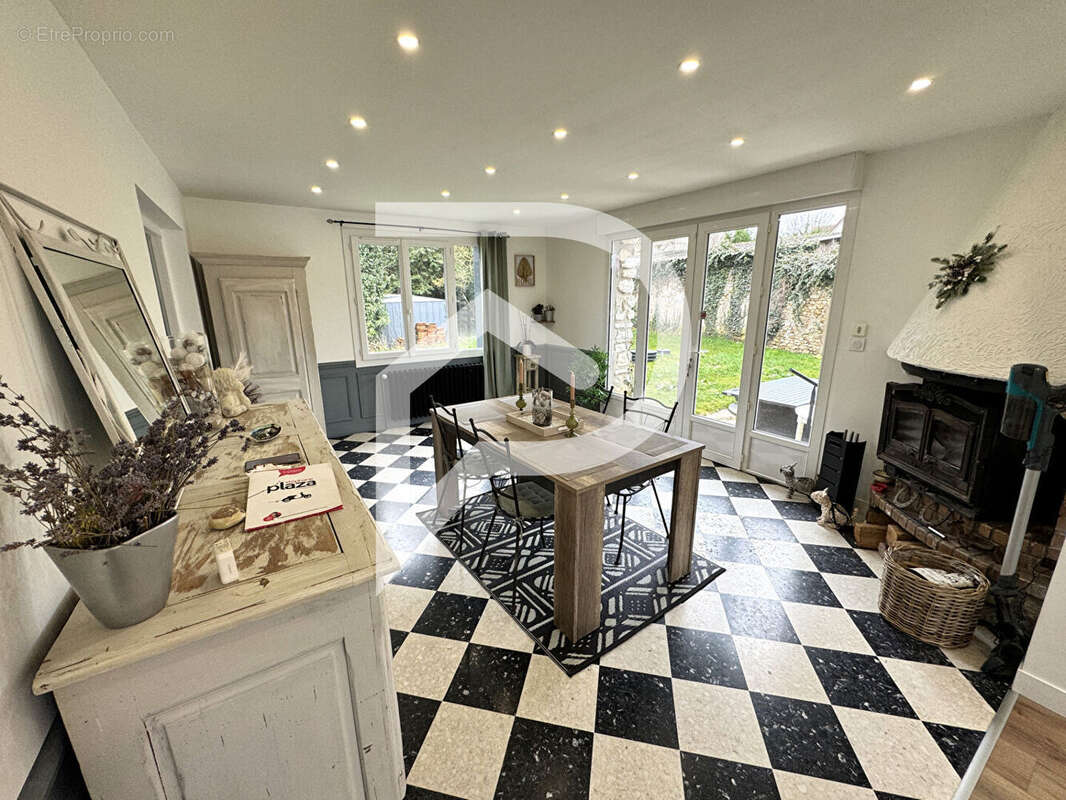 Appartement à BREVAL