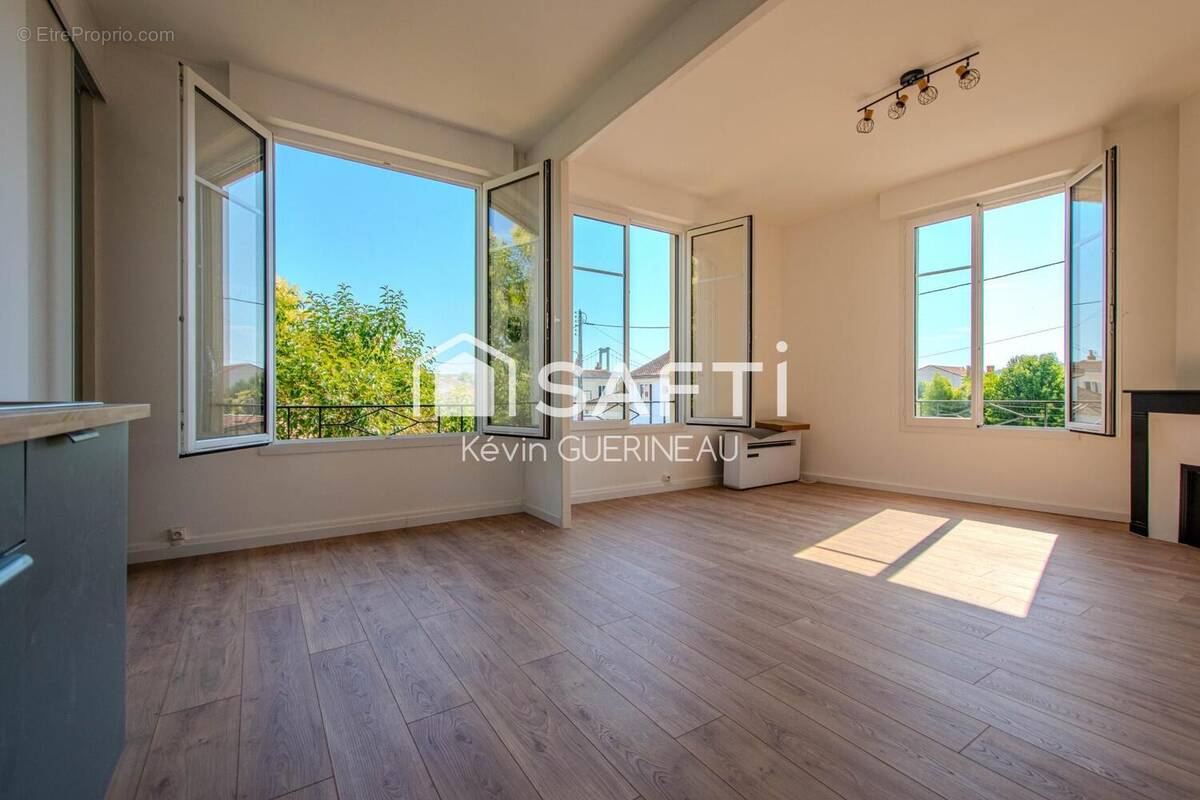 Photo 1 - Appartement à BORDEAUX