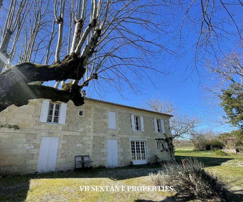 A 15min de Saint- Emilion,  Belle Demeure de campagne - photo 4