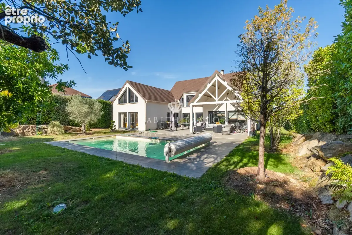 Maison contemporaine familiale de 240 m2 avec piscine sur terrain de 1 340 m2 - photo 28