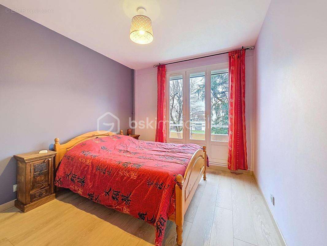 Appartement à ROSNY-SOUS-BOIS