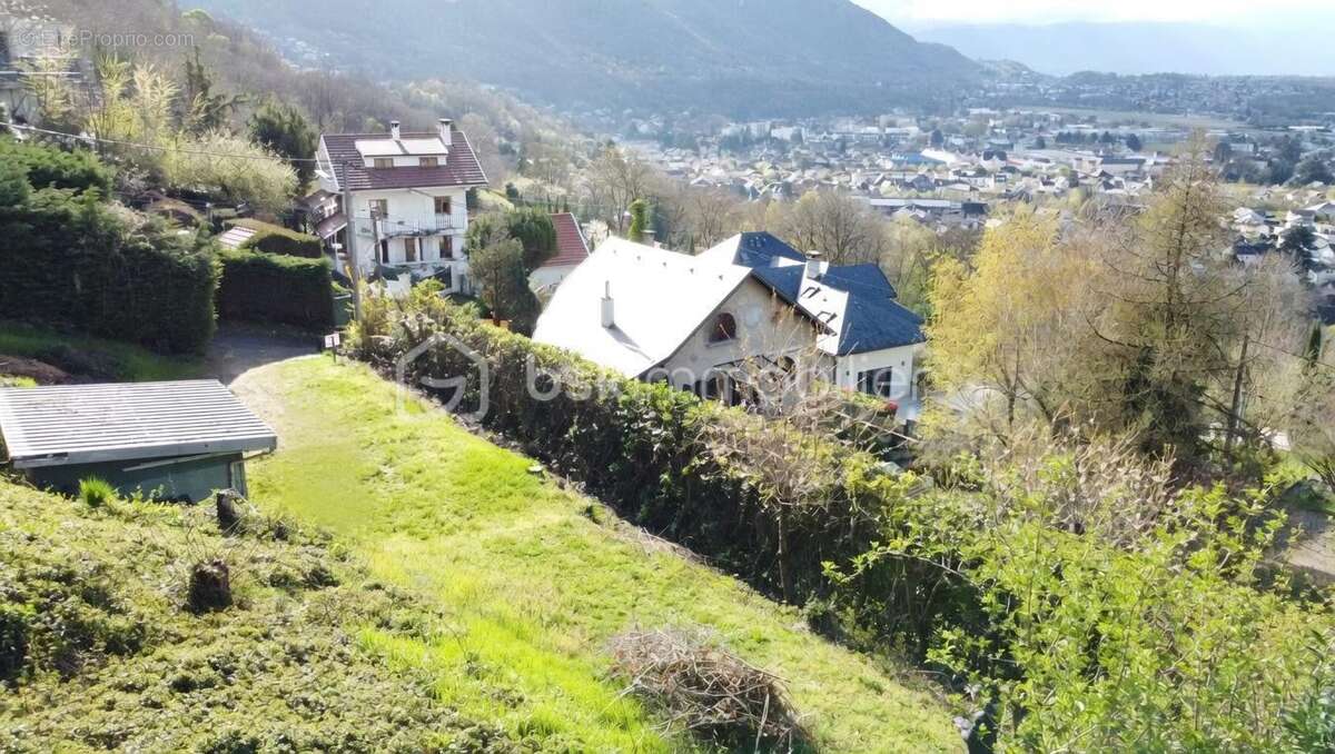Terrain Constructible de 1028m2 Saint alban leysse - photo 2