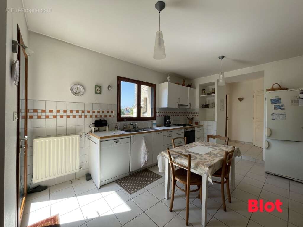 Maison à BAIN-DE-BRETAGNE