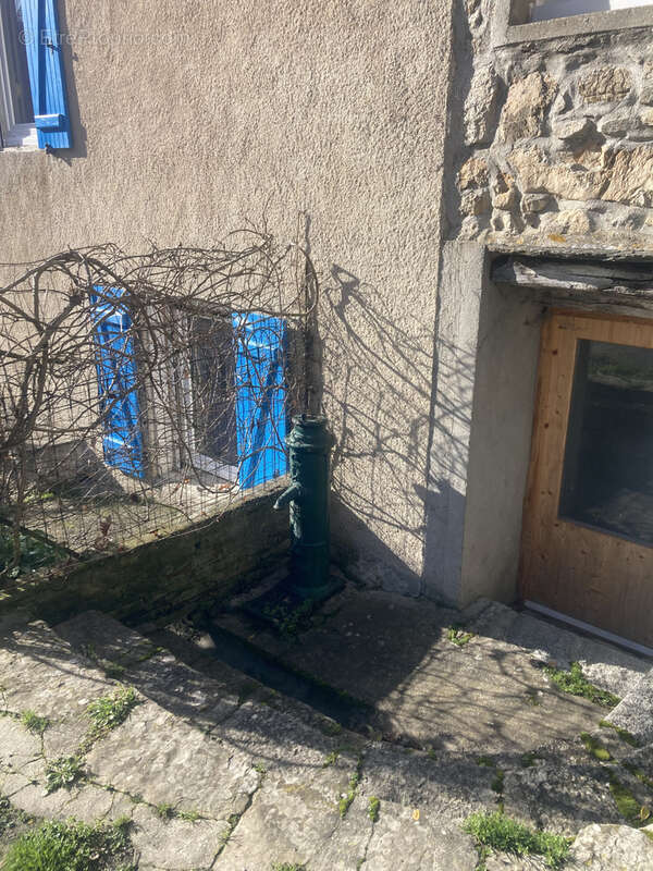 Maison à VILLARDEBELLE