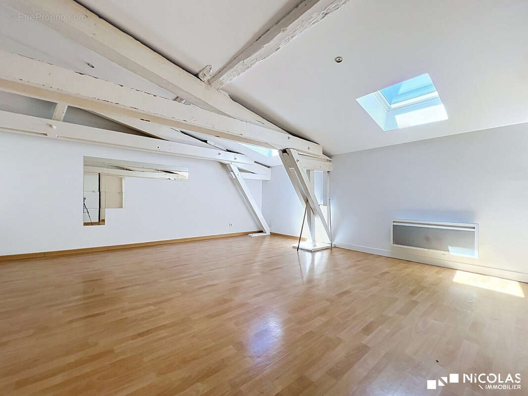 Appartement à BORDEAUX
