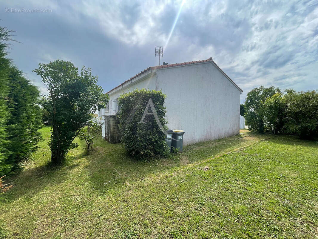 Maison à LA CHAIZE-GIRAUD