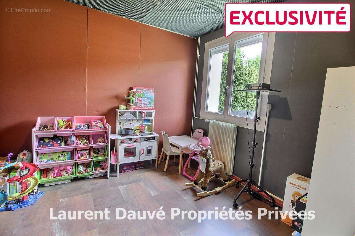 Maison à FLEURY-LES-AUBRAIS