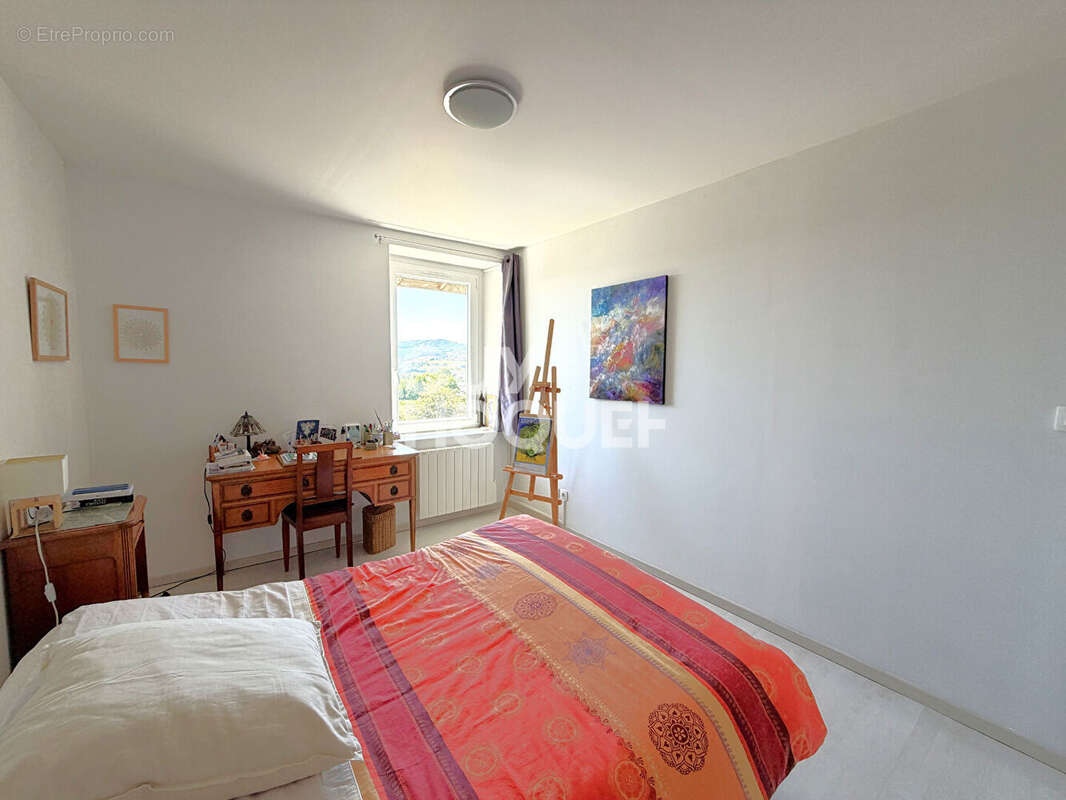 Appartement à SAINT-SYMPHORIEN-SUR-COISE