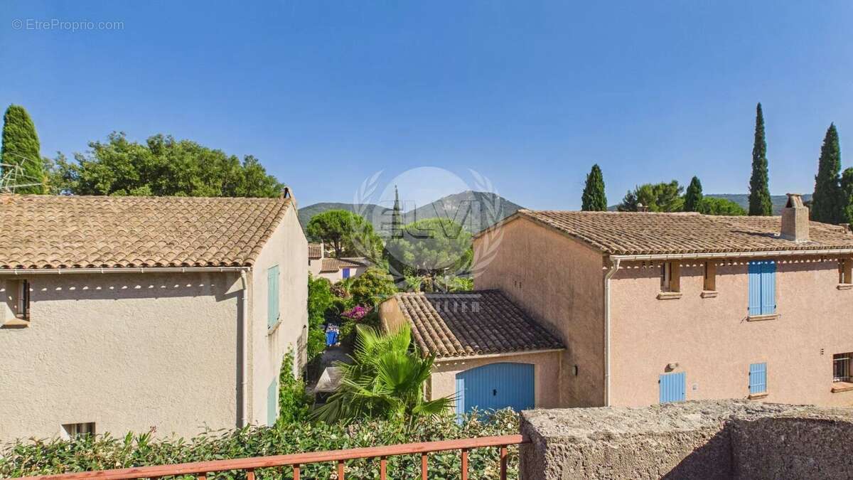 Maison à PLAN-DE-LA-TOUR