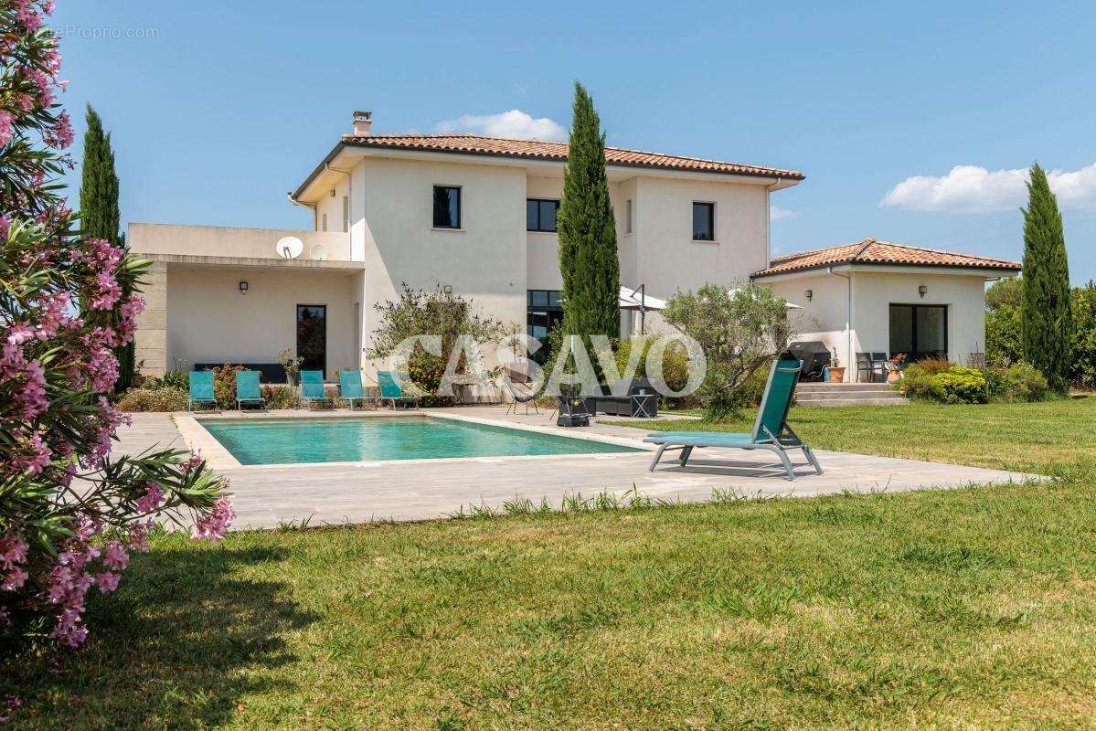 Vente Maison 7 pièces de 285m² - 13200 Arles - photo 3