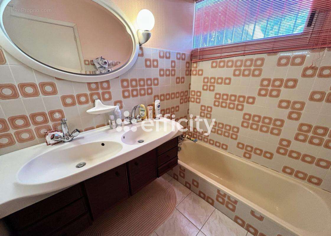 Maison à BEDARRIDES