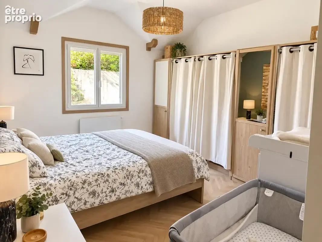 ALLINGES   Maison de 152 m2, 7 pièces, avec vue sur le château   À vendre - photo 5