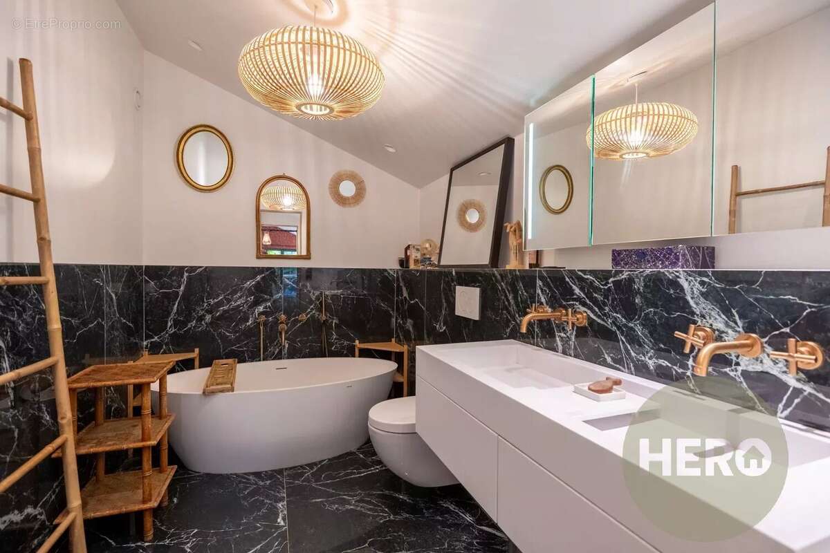 Maison à DAMPIERRE-EN-YVELINES