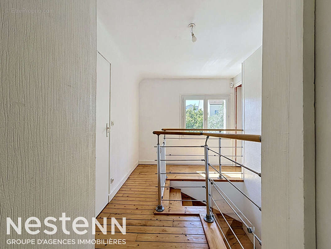 Charmante maison familiale de 85 m² avec sous-sol total et grand garage - photo 11