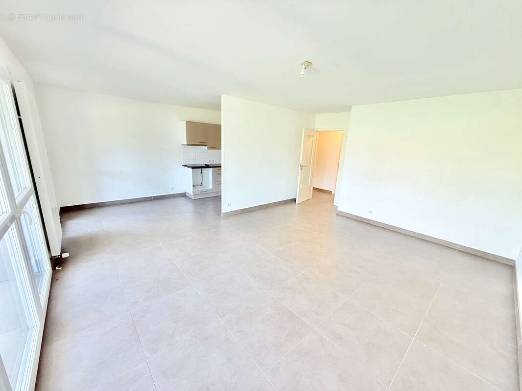 Appartement à FERNEY-VOLTAIRE
