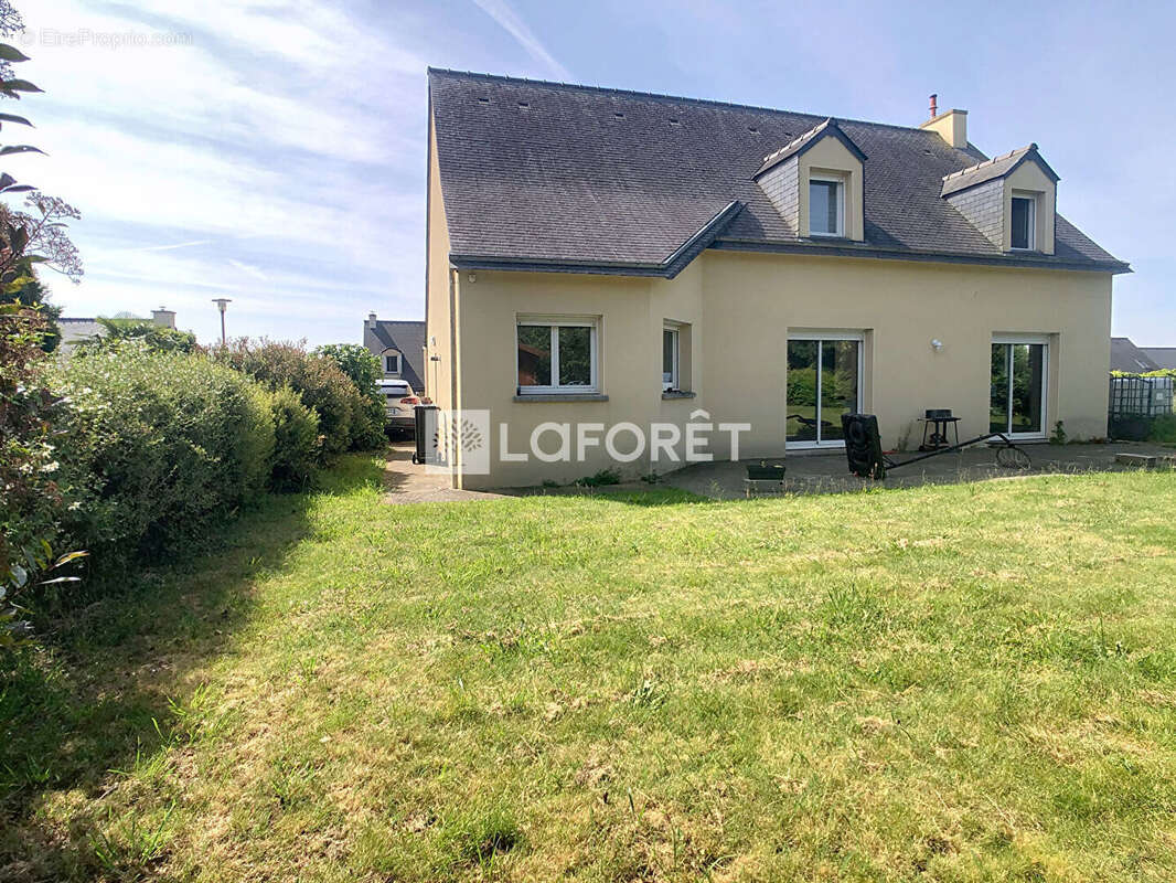 Maison à MAURE-DE-BRETAGNE